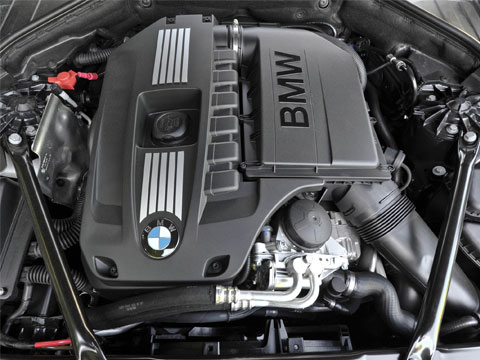 BMW-740i-Engines