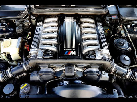 BMW-850i-Engines